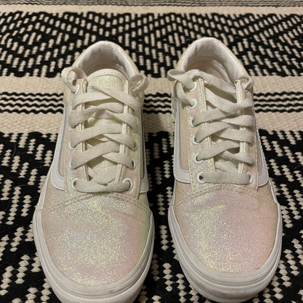 Girls Vans. UV color changing from white to purple when in the Sun. Size 3
